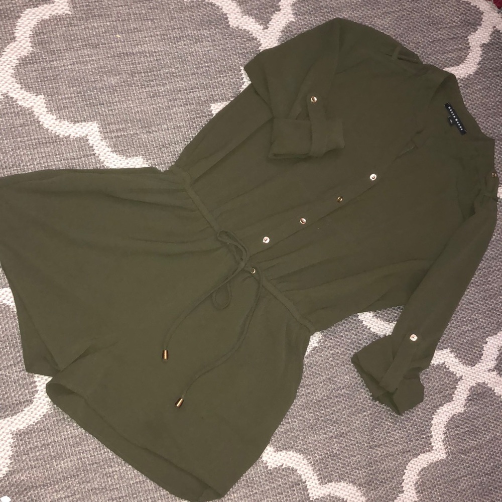 Long sleeve green romper